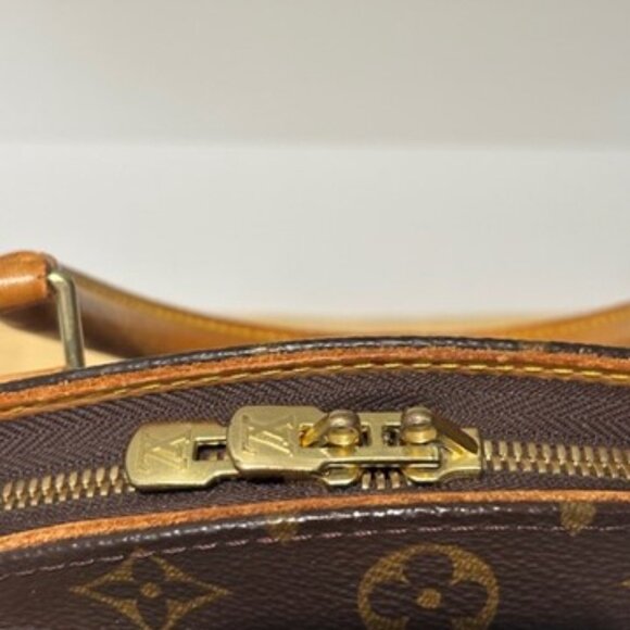 Louis Vuitton Handbag - Picture 8 of 8